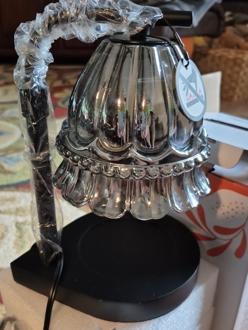 Scented Candle Warmer W/remote And 3 Bulbs. GREAT GIFT